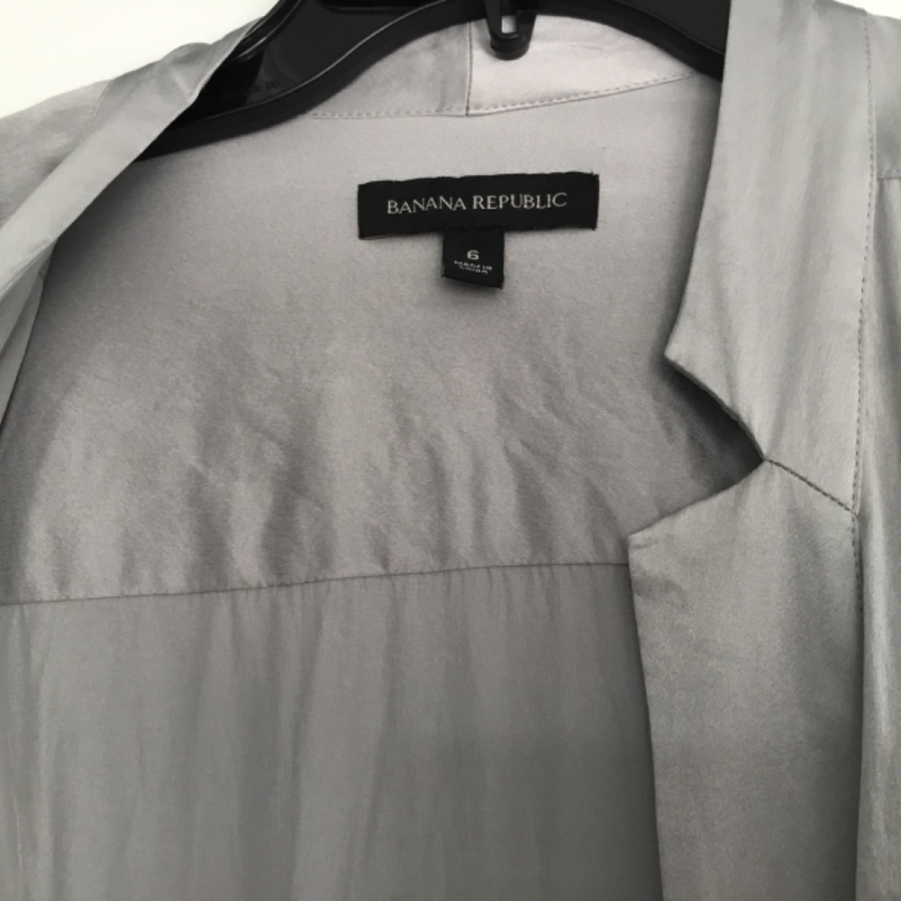 Banana Republic Silk Wrap Dress - Picture 3 of 4